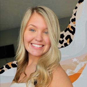 Meet your Posher, Haley